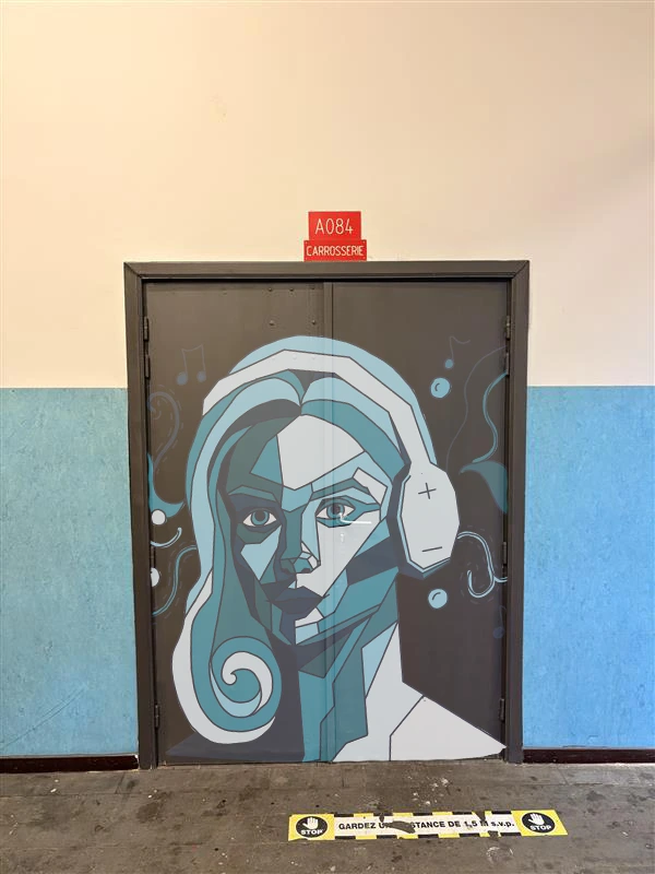 MockUp de la porte avec un dessin créer par Noa